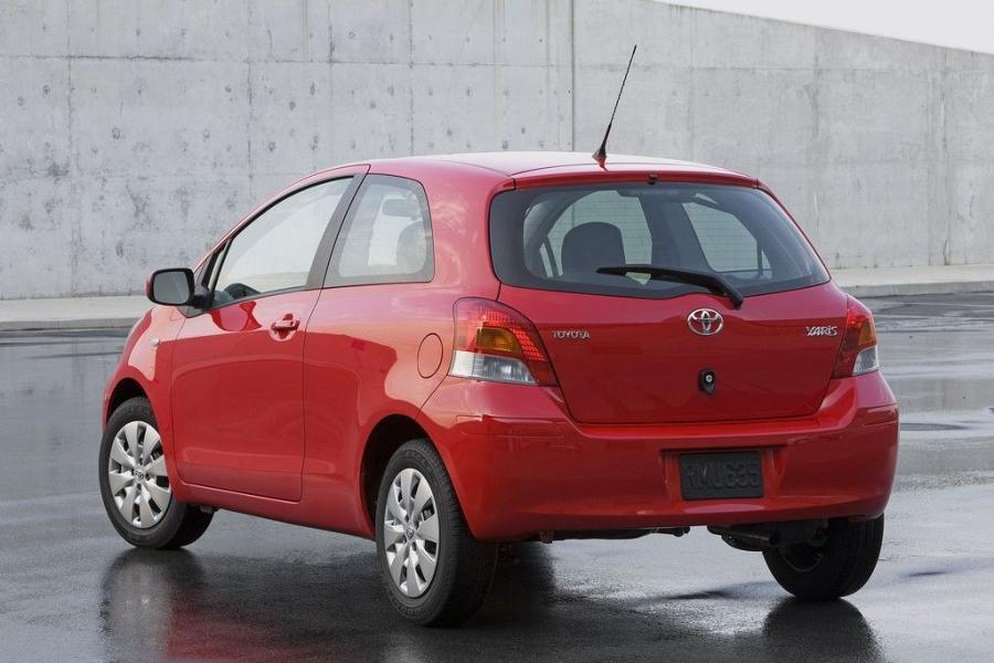  Toyota Yaris 2009 года  (фото 39 из 59)